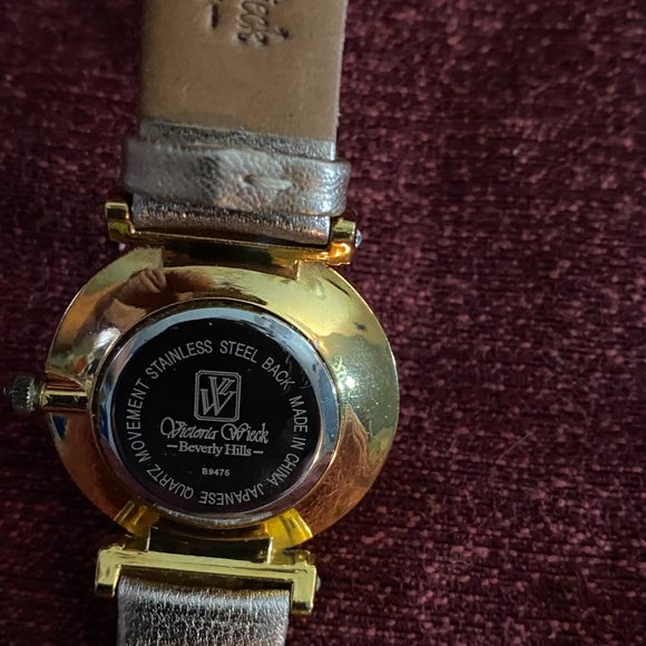 Amaze-Zing (B2) Sale!! SP#64 Victoria Wieck Watch - Picture 6 of 7